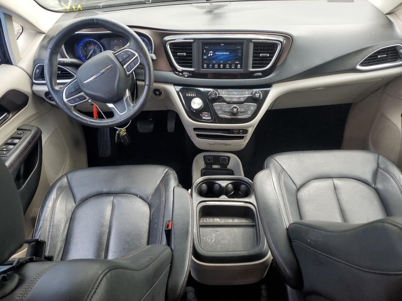 2019 Chrysler Pacifica Touring L VIN: 2C4RC1BG3KR732243 Lot: 70851355