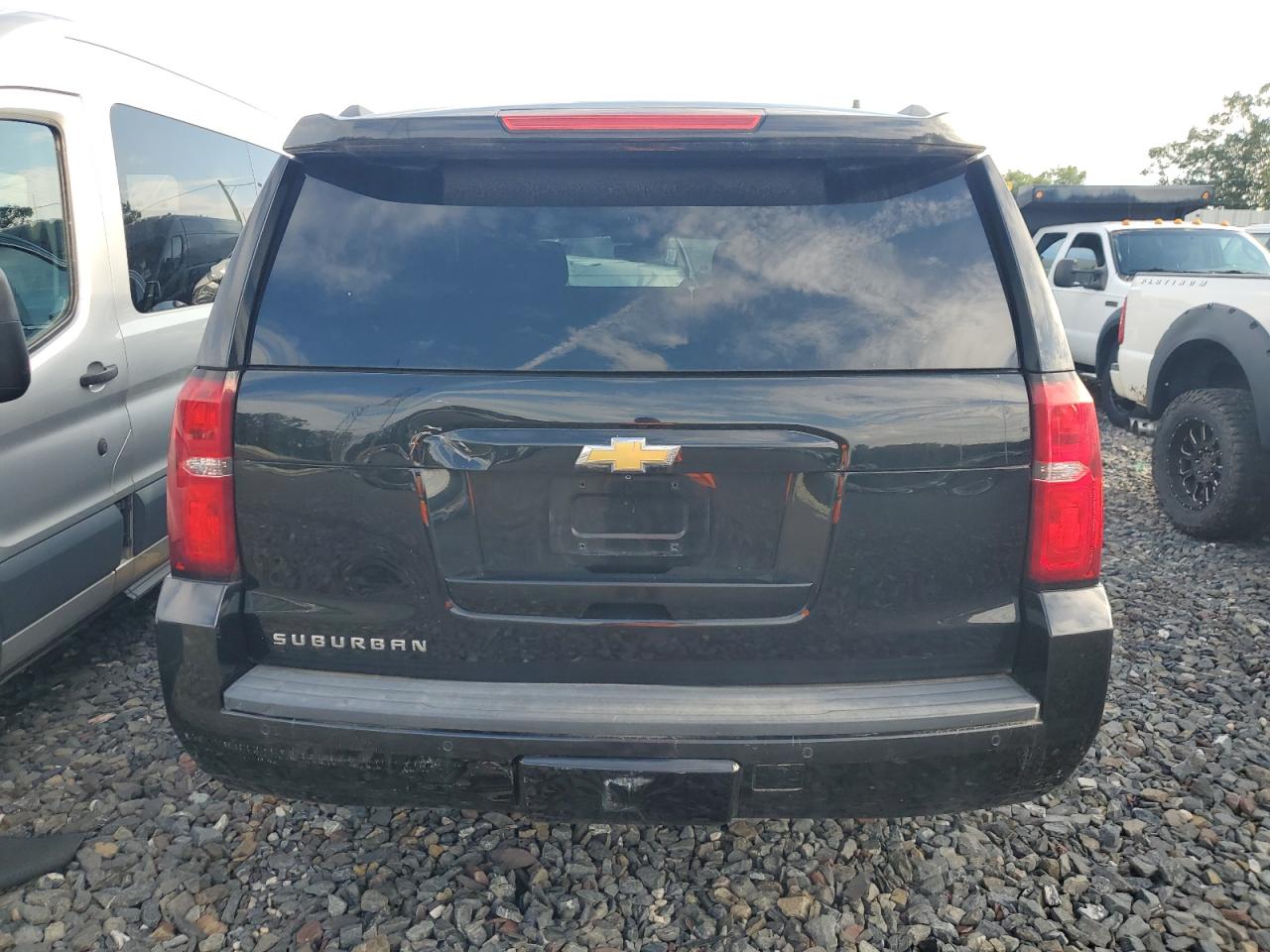 2016 Chevrolet Suburban K1500 Lt VIN: 1GNSKHKC9GR159010 Lot: 80333325