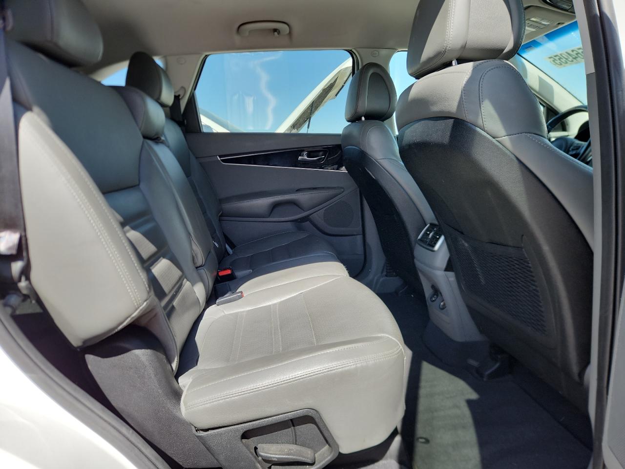 2016 Kia Sorento Ex VIN: 5XYPHDA50GG091641 Lot: 80564955