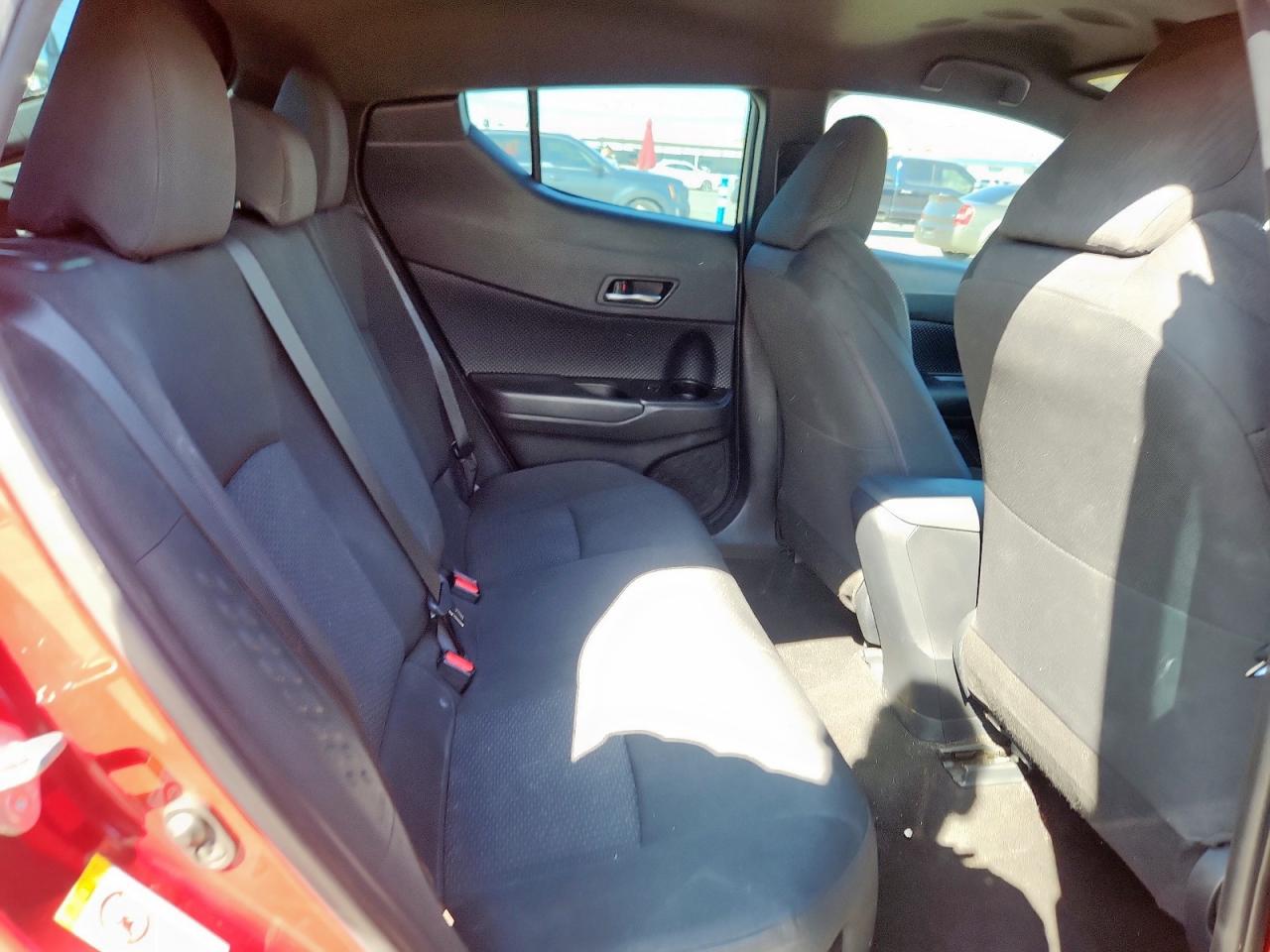 2018 Toyota C-Hr Xle VIN: NMTKHMBX9JR007772 Lot: 80845195