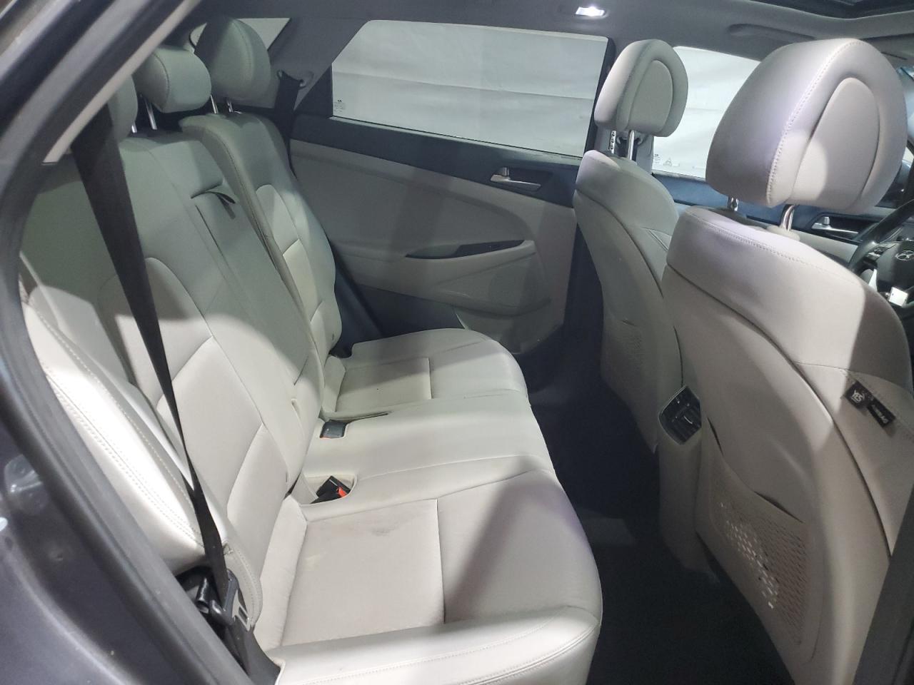 2018 Hyundai Tucson Value VIN: KM8J3CA23JU800505 Lot: 71951965