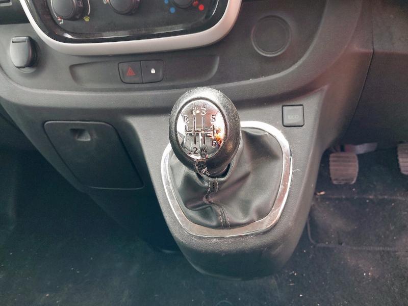 2016 RENAULT TRAFIC SL27 SPORT NAV ENG 