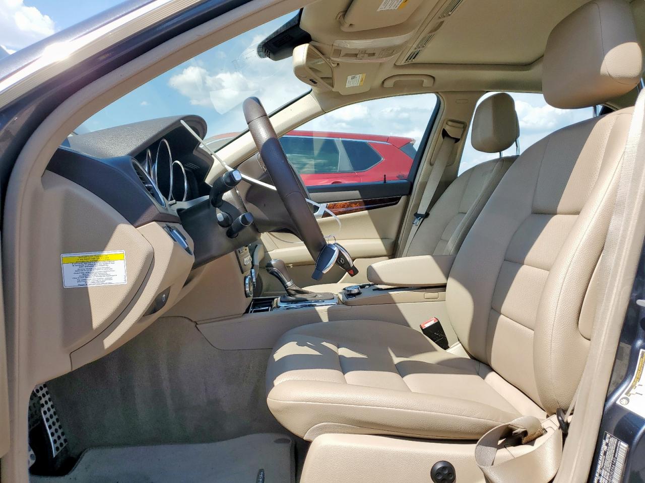 2013 Mercedes-Benz C 250 VIN: WDDGF4HB9DR256140 Lot: 82166445