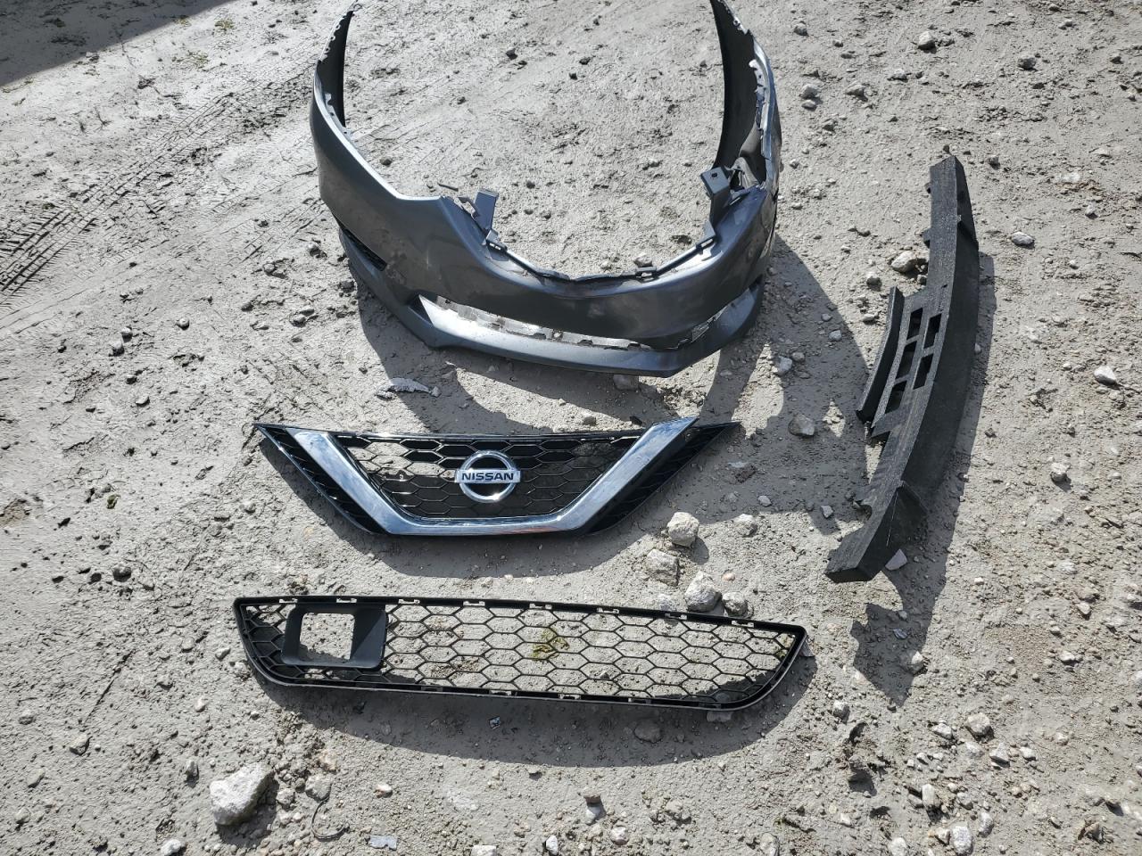 2018 Nissan Sentra S VIN: 3N1AB7AP4JY257112 Lot: 81556435