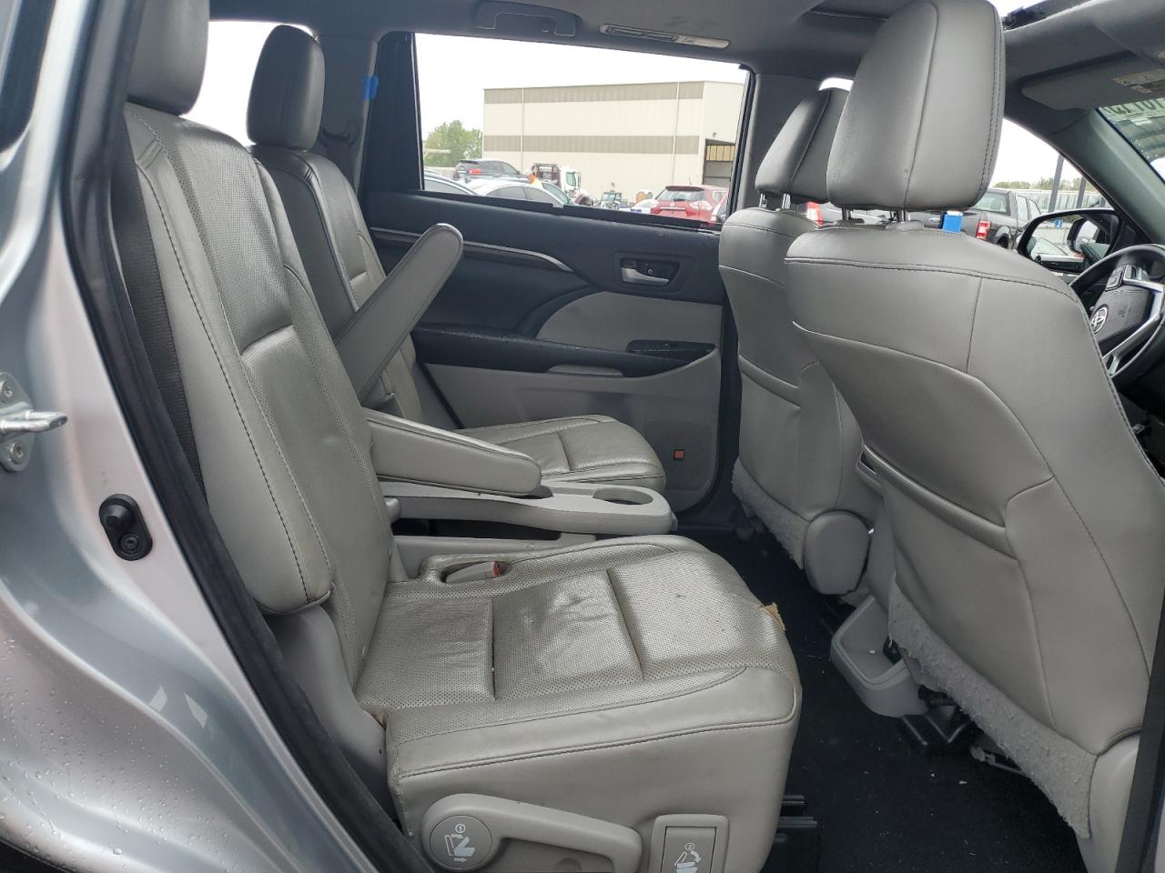 2016 Toyota Highlander Hybrid Limited VIN: 5TDDCRFH0GS018399 Lot: 83818715