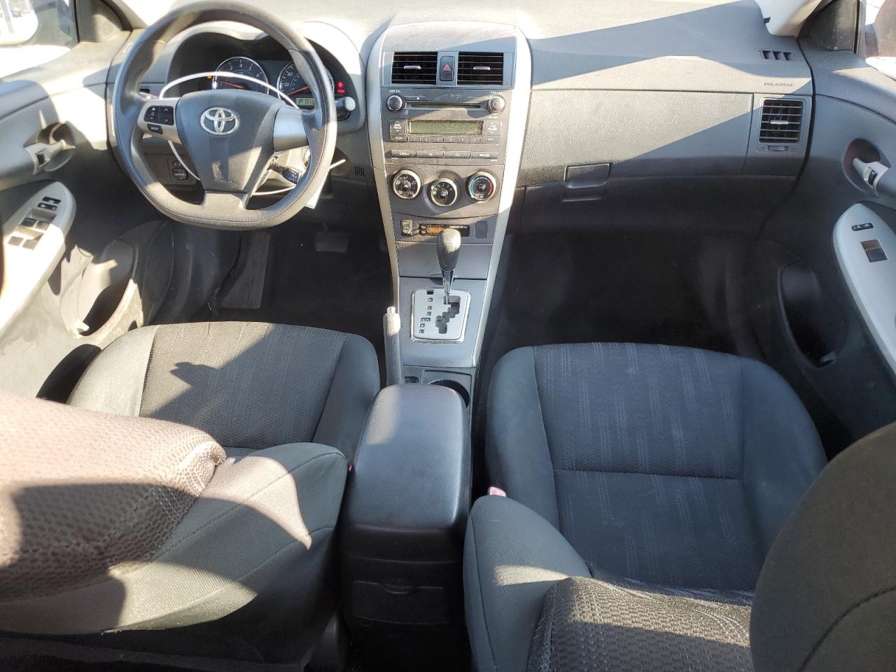 2011 Toyota Corolla Base VIN: 2T1BU4EE8BC678190 Lot: 83932905