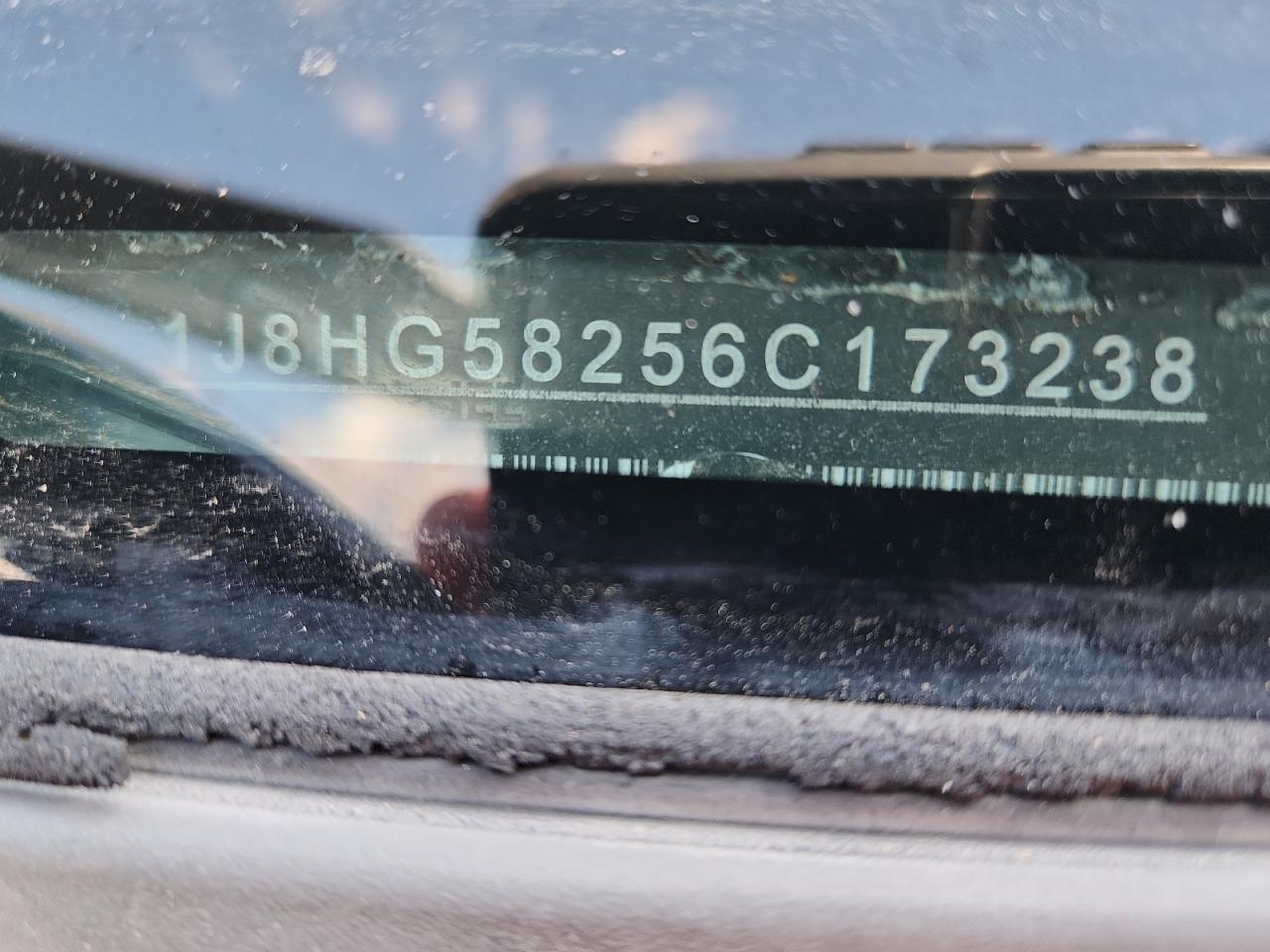 2006 Jeep Commander Limited VIN: 1J8HG58256C173238 Lot: 71037515