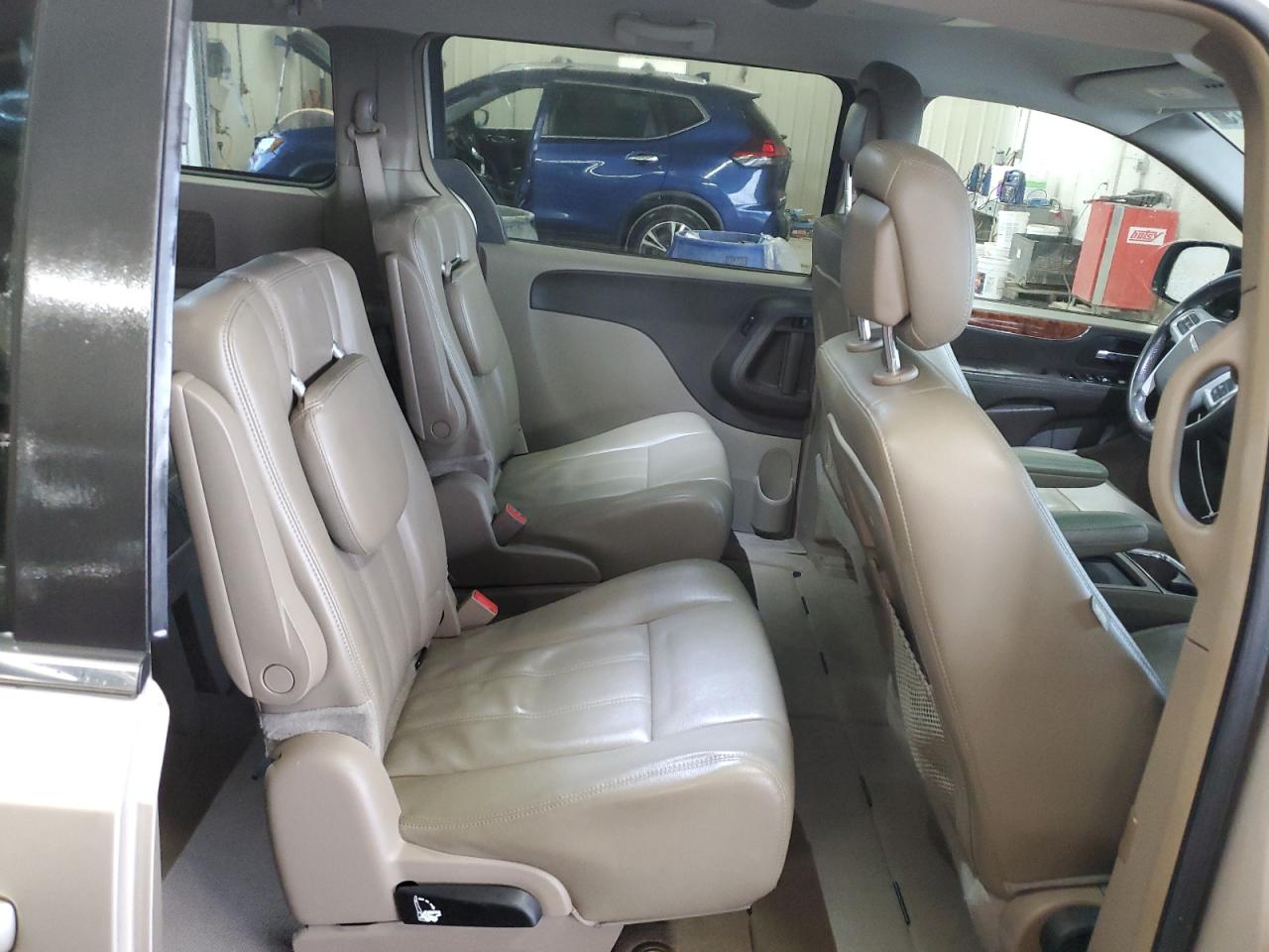 2015 Chrysler Town & Country Touring VIN: 2C4RC1BG6FR552583 Lot: 71053375