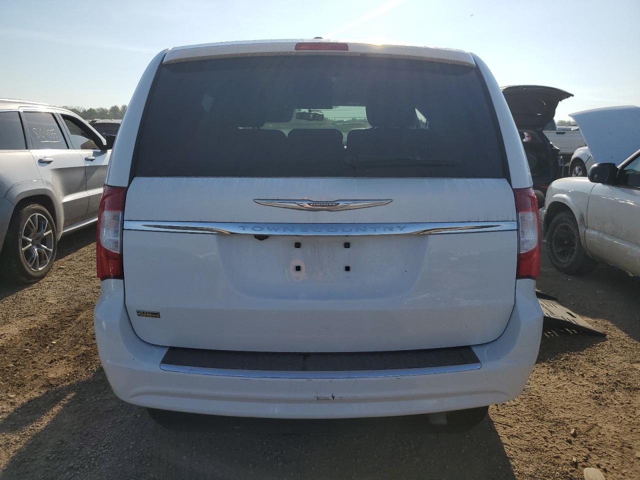 2015 Chrysler Town & Country Touring VIN: 2C4RC1BG3FR545204 Lot: 80913615