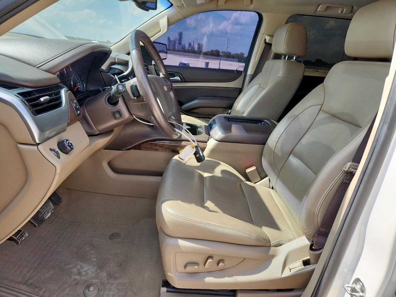 2020 Chevrolet Suburban C1500 Lt VIN: 1GNSCHKC5LR142194 Lot: 81393325