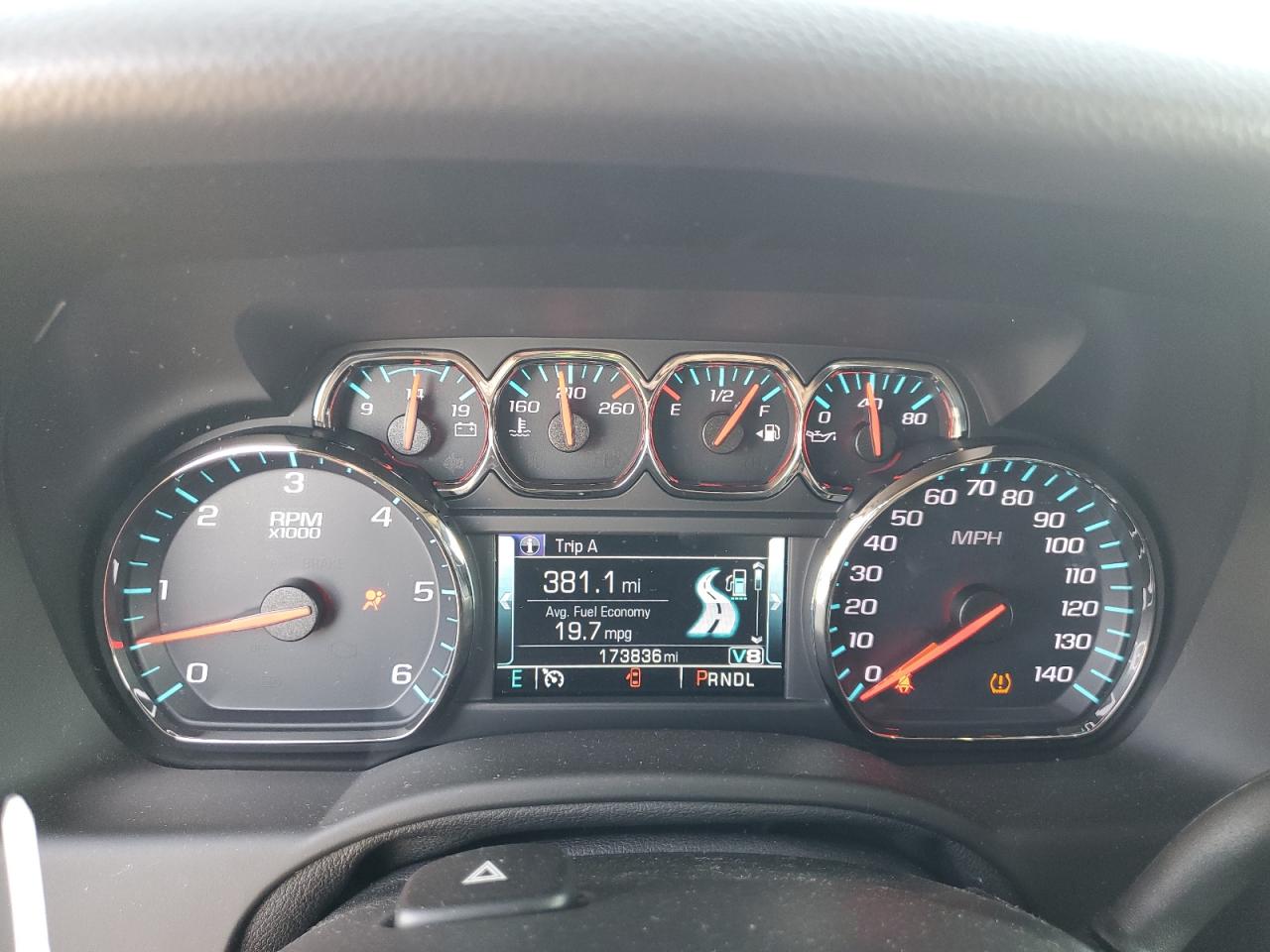 2018 Chevrolet Suburban K1500 Premier VIN: 1GNSKJKC9JR404435 Lot: 81210575