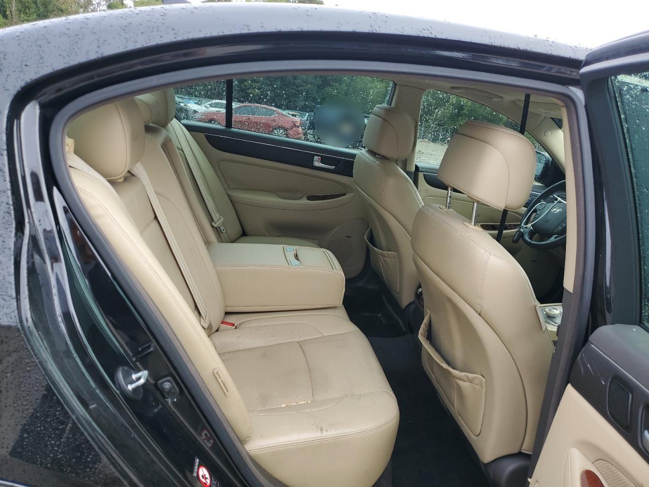 2013 Hyundai Genesis 3.8L VIN: KMHGC4DD6DU224362 Lot: 81024535