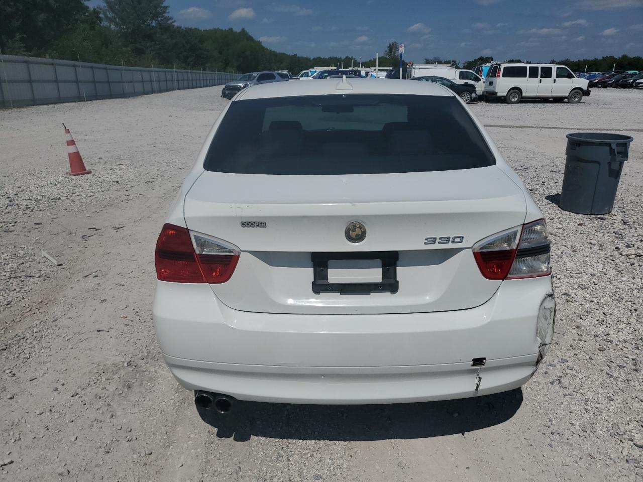 2006 BMW 330 I VIN: WBAVB33546KR81842 Lot: 71733195