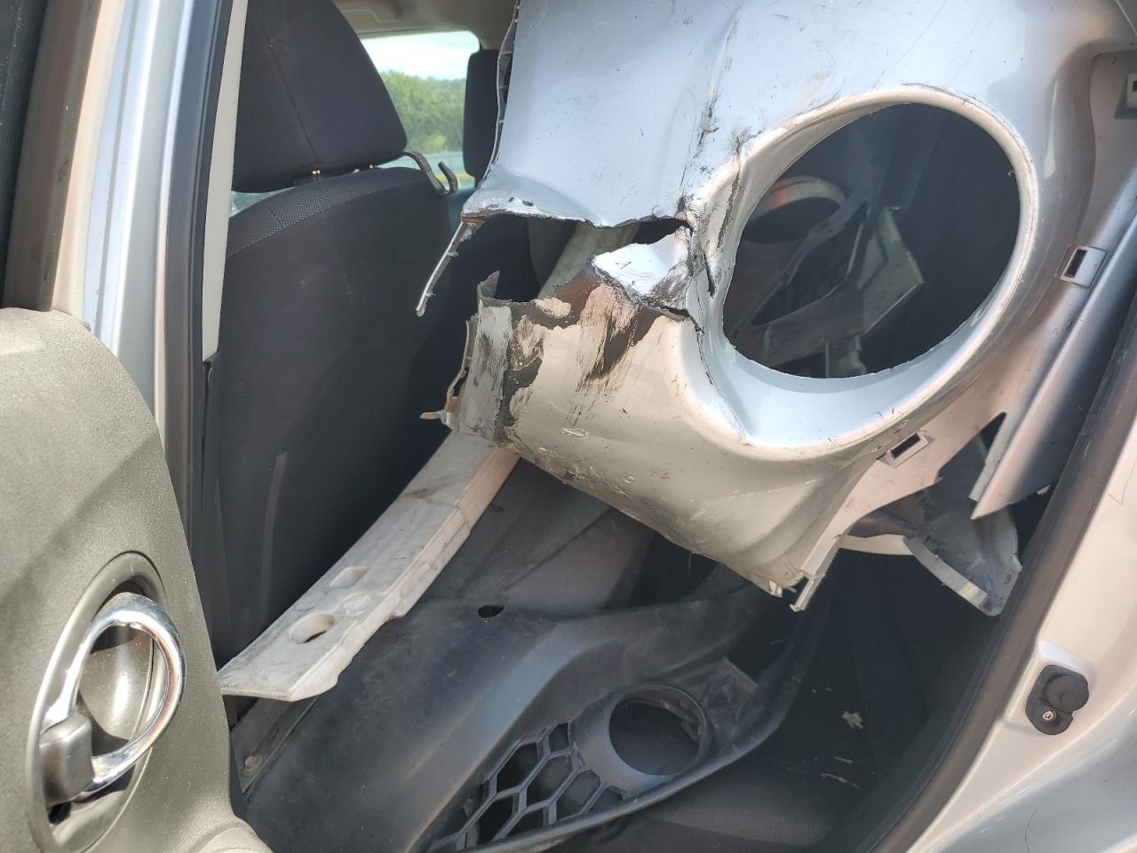 2015 Nissan Juke S VIN: JN8AF5MR7FT501259 Lot: 81265635