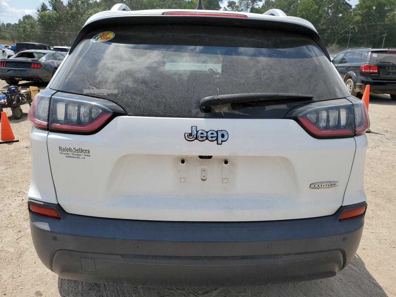 2019 Jeep Cherokee Latitude Plus VIN: 1C4PJLLB6KD333227 Lot: 71832115