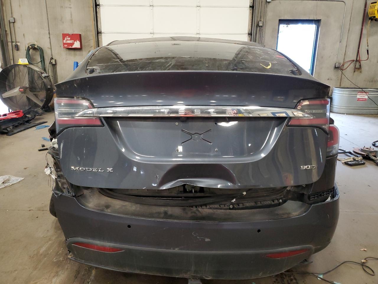 2016 Tesla Model X VIN: 5YJXCAE28GF005447 Lot: 71860275
