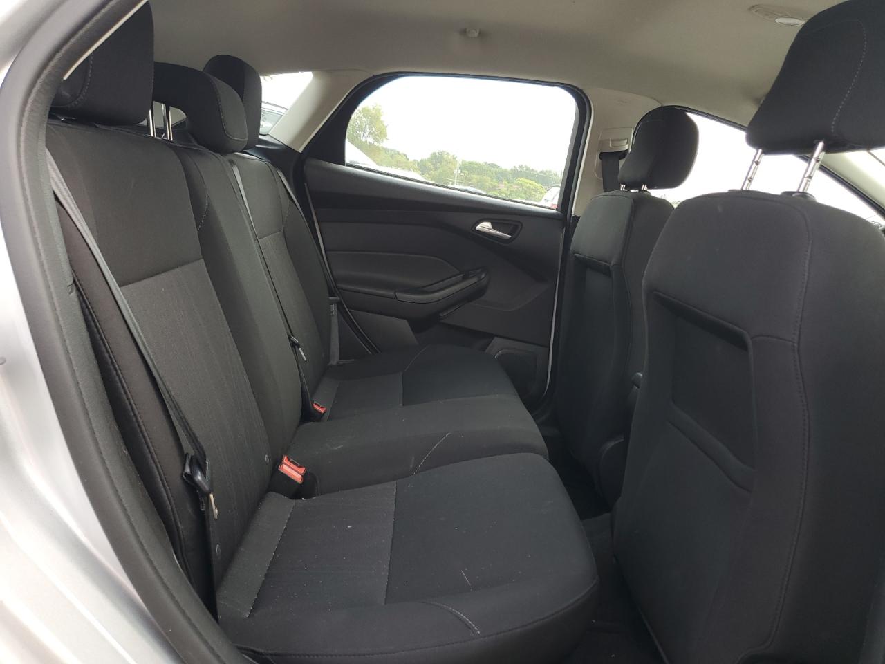 2018 Ford Focus Se VIN: 1FADP3K26JL310964 Lot: 81023765