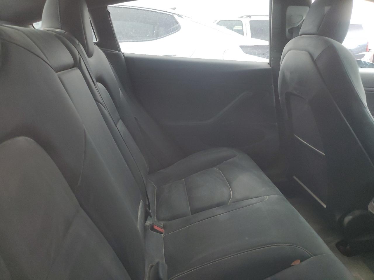 2019 Tesla Model 3 VIN: 5YJ3E1EBXKF194071 Lot: 70927235