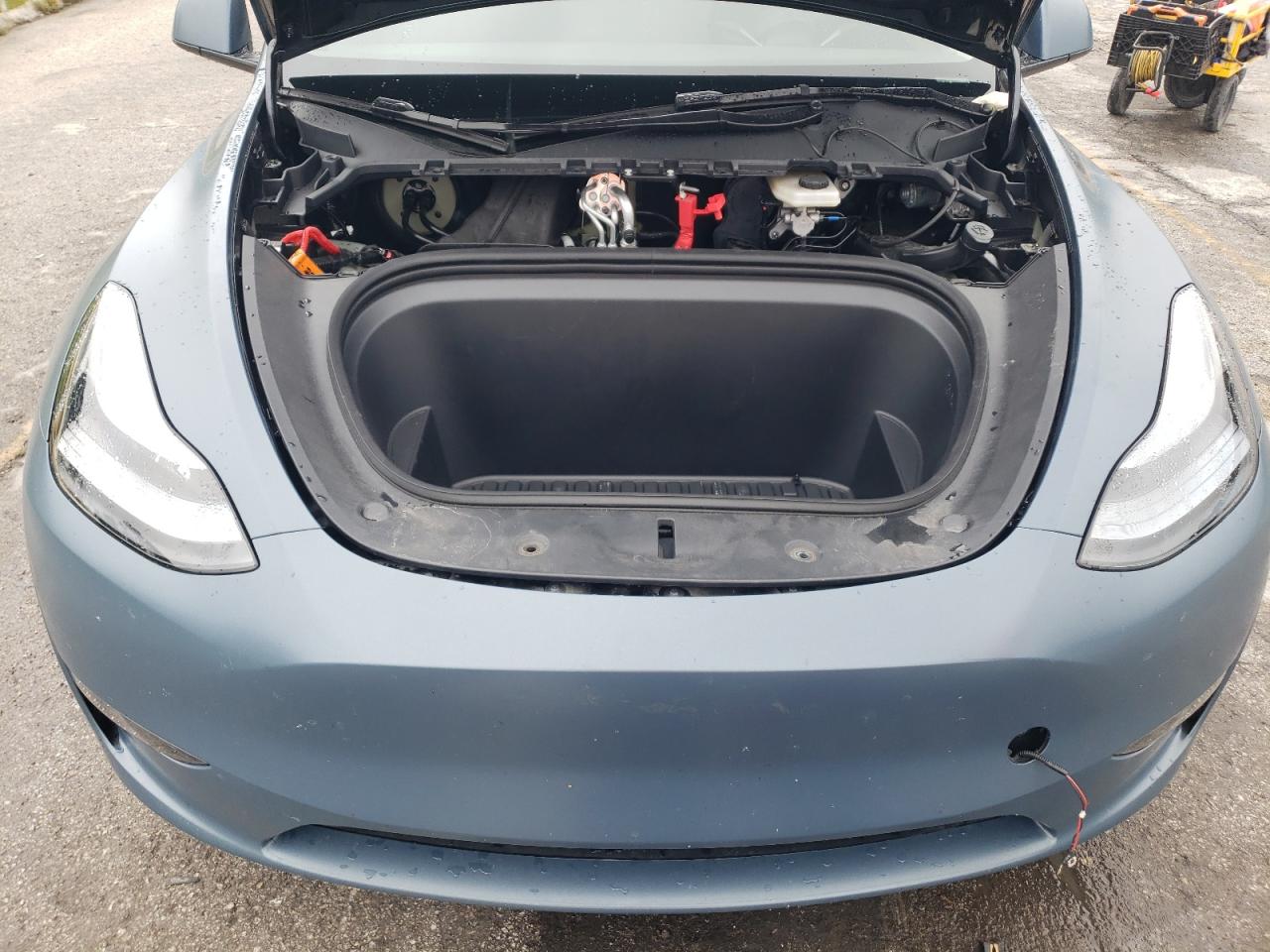 2025 Tesla Model Y VIN: 7SAYGDEE2SF307817 Lot: 81582115