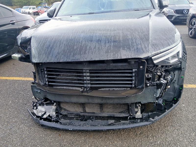 2023 VOLVO XC40 ULTIMATE B4 MHEV AUT 