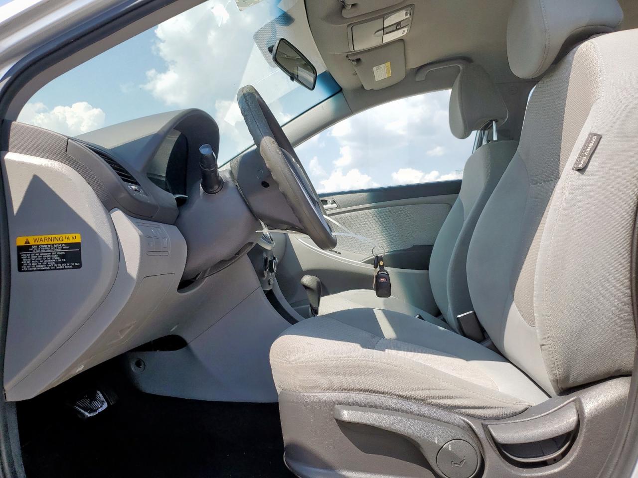 2013 Hyundai Accent Gls VIN: KMHCT4AE7DU463916 Lot: 80162635