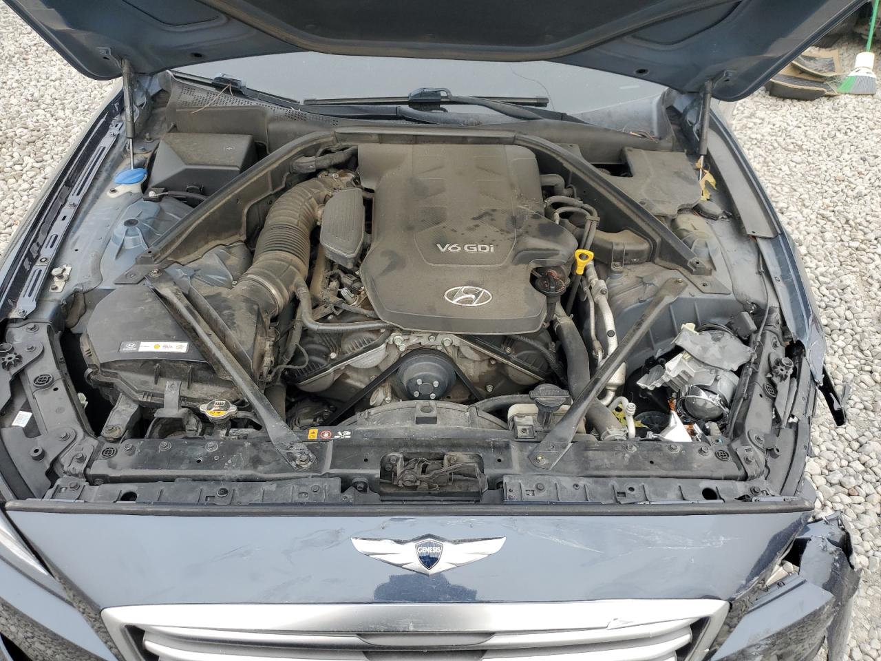 2015 Hyundai Genesis 3.8L VIN: KMHGN4JE5FU068213 Lot: 71727935