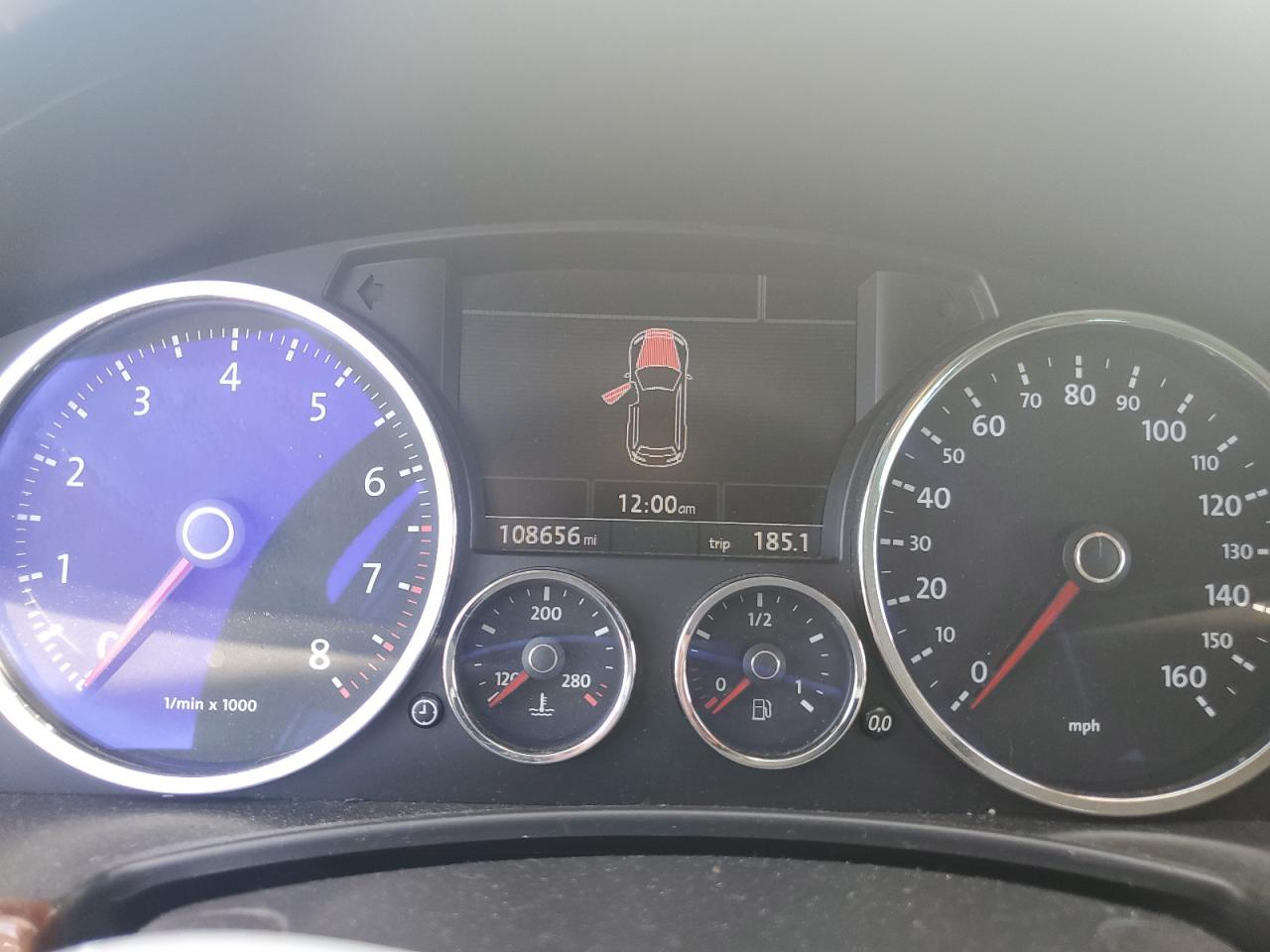 2008 Volkswagen Touareg 2 V8 VIN: WVGCB77L38D062055 Lot: 71731185