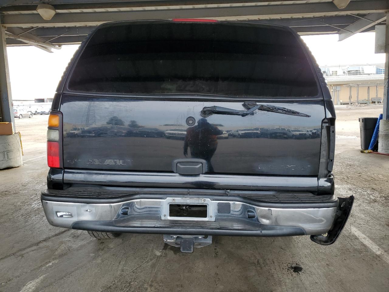 2005 Chevrolet Suburban C1500 VIN: 1GNEC16Z25J129178 Lot: 81907635