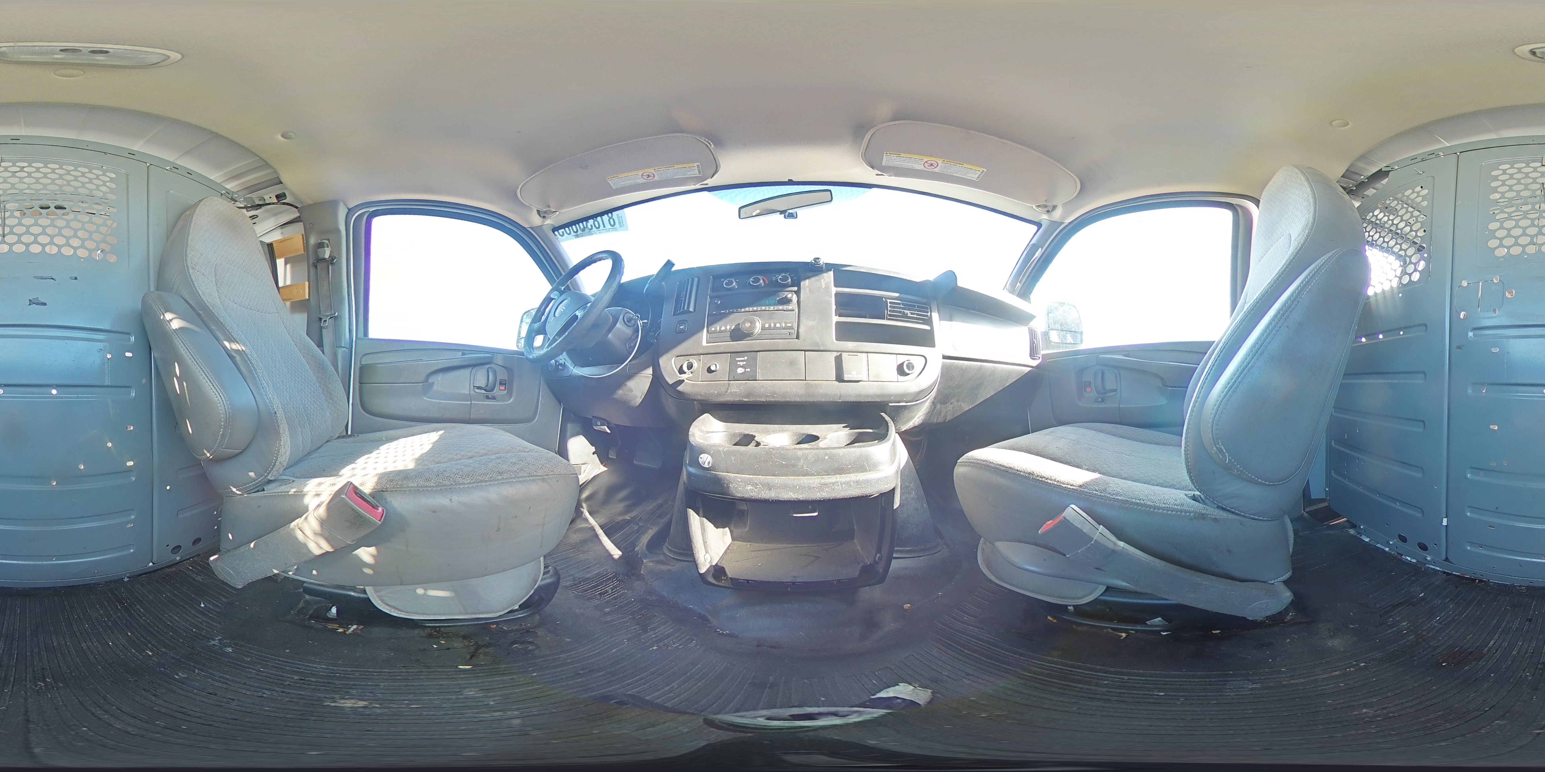 2015 GMC Savana G2500 VIN: 1GTW7FCF7F1901121 Lot: 81830665