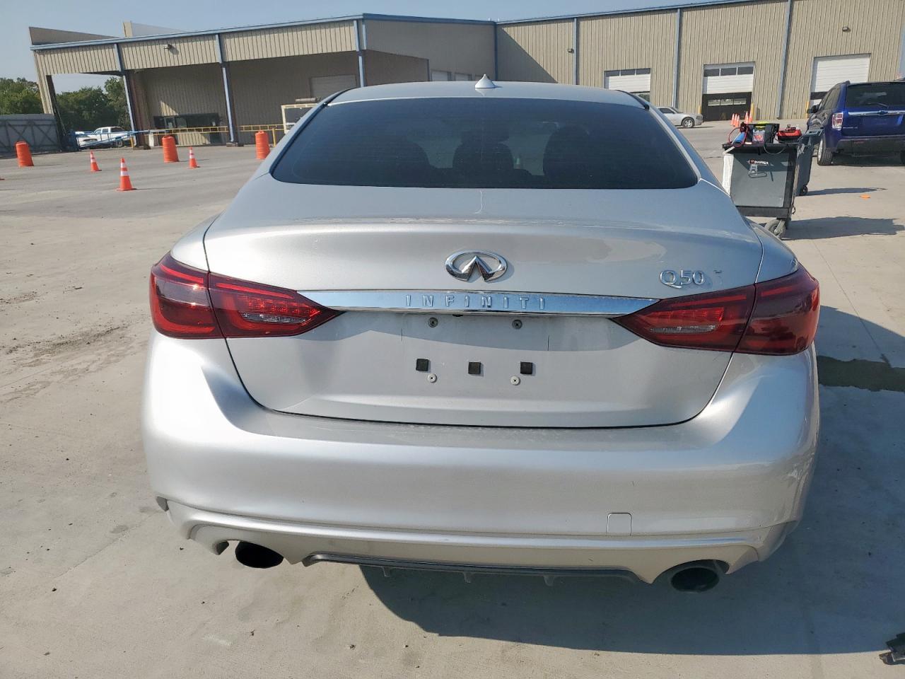 2018 Infiniti Q50 Luxe VIN: JN1EV7AP6JM358499 Lot: 80745835