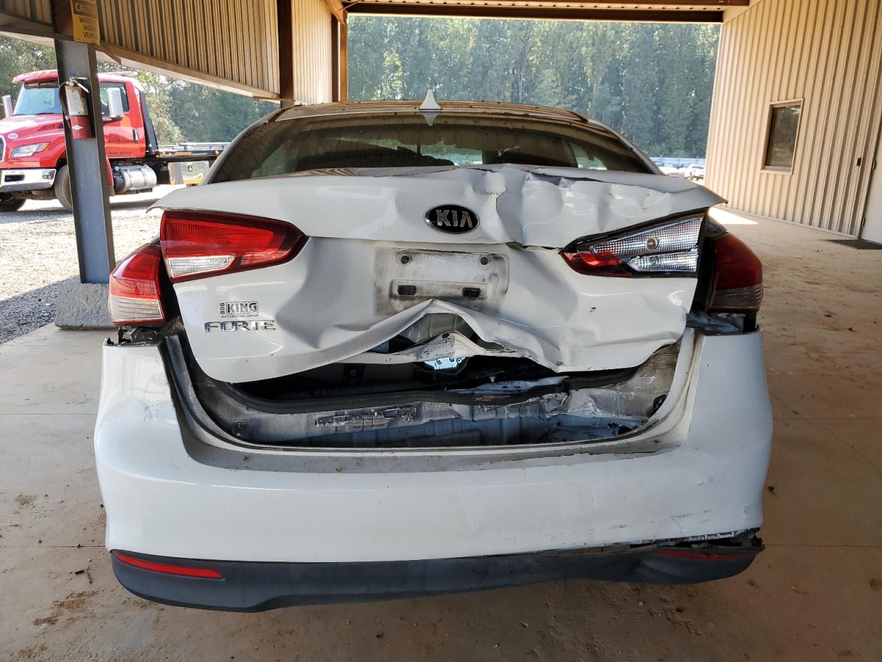 2017 Kia Forte Lx VIN: 3KPFK4A79HE068484 Lot: 81398025