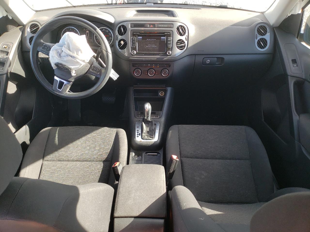 2015 Volkswagen Tiguan S VIN: WVGAV7AX8FW553815 Lot: 71750715