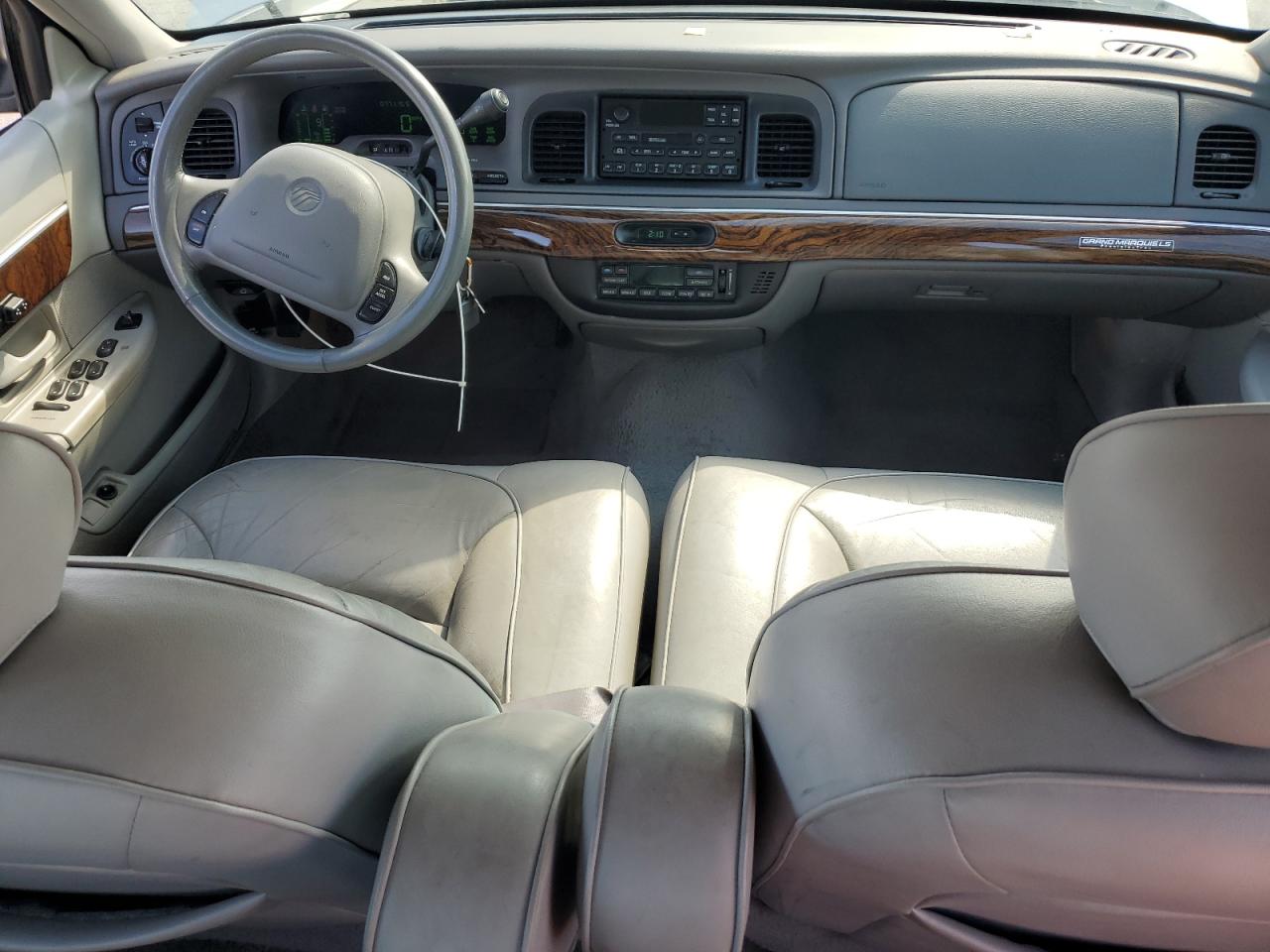 1999 Mercury Grand Marquis Ls VIN: 2MEFM75W2XX698965 Lot: 84278175