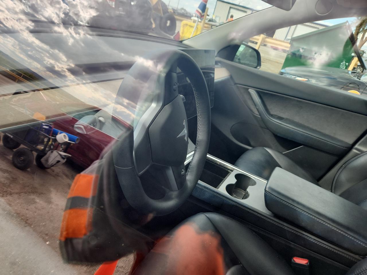 2022 Tesla Model Y VIN: 7SAYGDEE9NF438862 Lot: 84478985