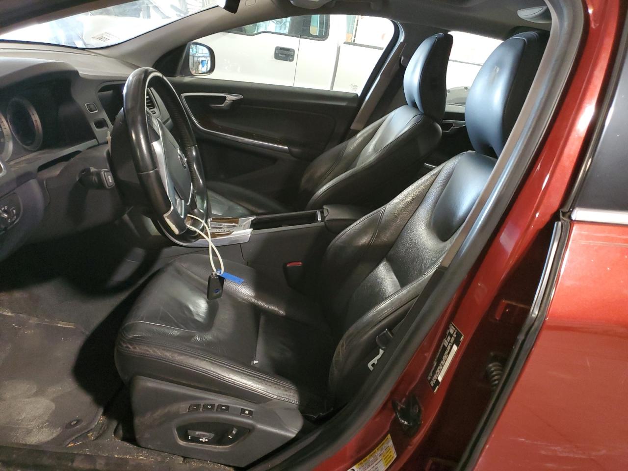 2012 Volvo S60 T5 VIN: YV1622FS4C2110268 Lot: 80958025