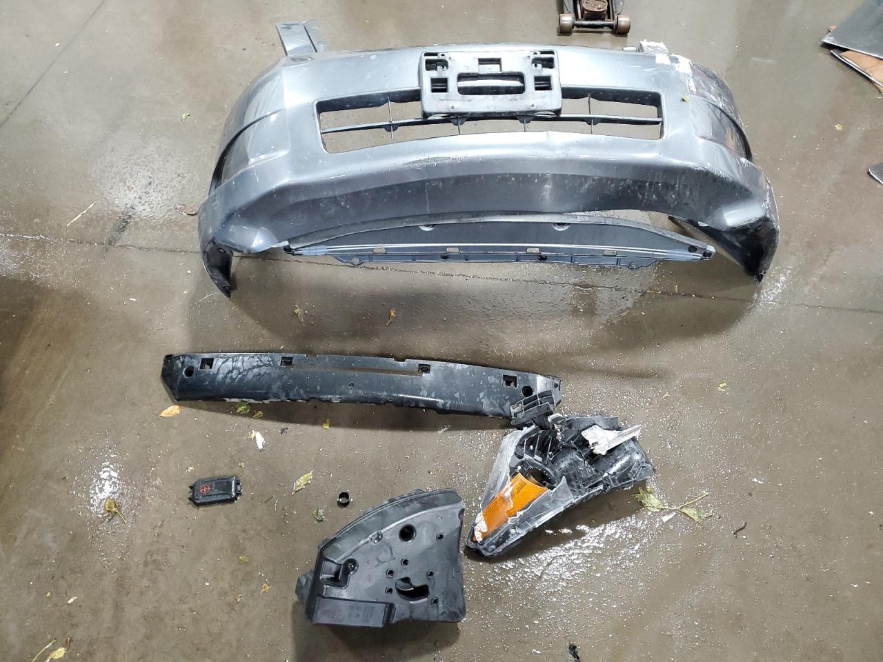 2010 Honda Accord Lxp VIN: 1HGCP2F45AA106889 Lot: 80745085