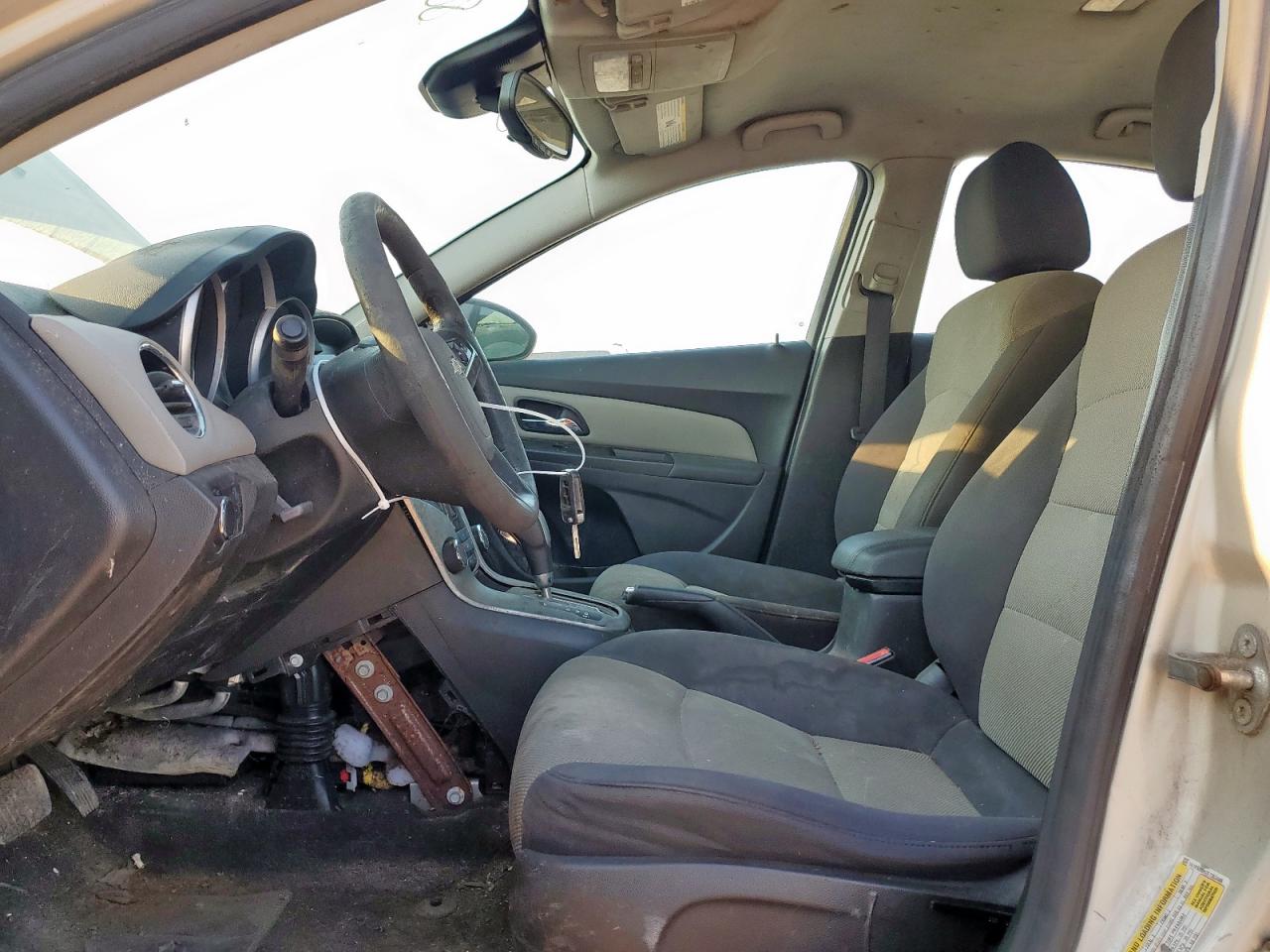 2014 Chevrolet Cruze Ls VIN: 1G1PA5SH2E7353486 Lot: 80834785