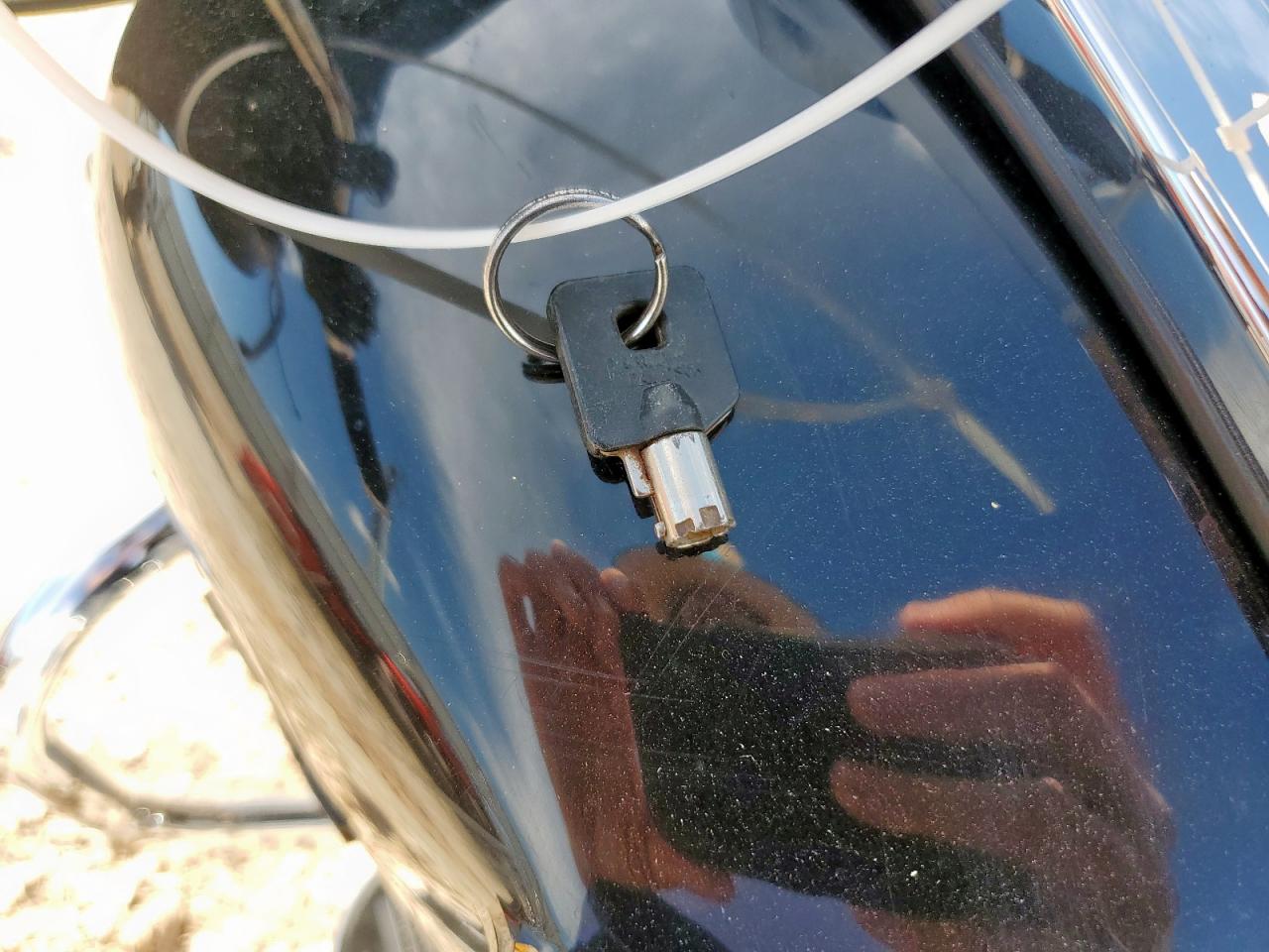 2013 Harley-Davidson Flhx Street Glide VIN: 1HD1KBM19DB692264 Lot: 81722125