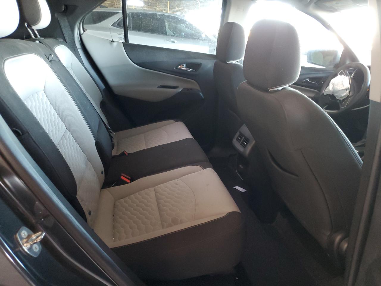 2018 Chevrolet Equinox Ls VIN: 2GNAXHEV9J6329900 Lot: 81743335