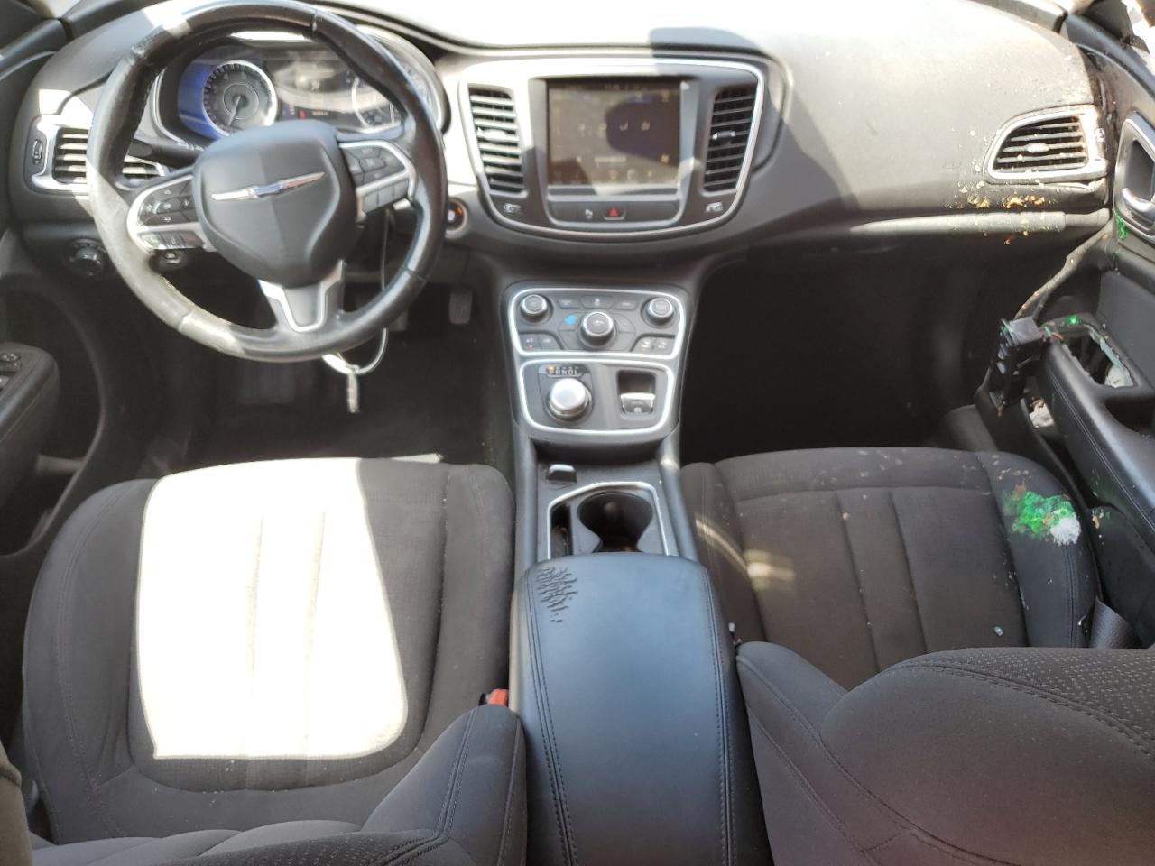 2015 Chrysler 200 Limited VIN: 1C3CCCAB2FN738355 Lot: 80021795