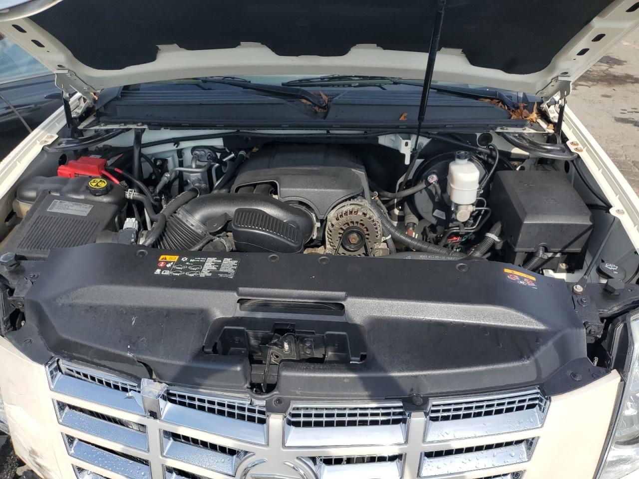 2013 Cadillac Escalade Luxury VIN: 1GYS4BEF5DR144807 Lot: 83794265