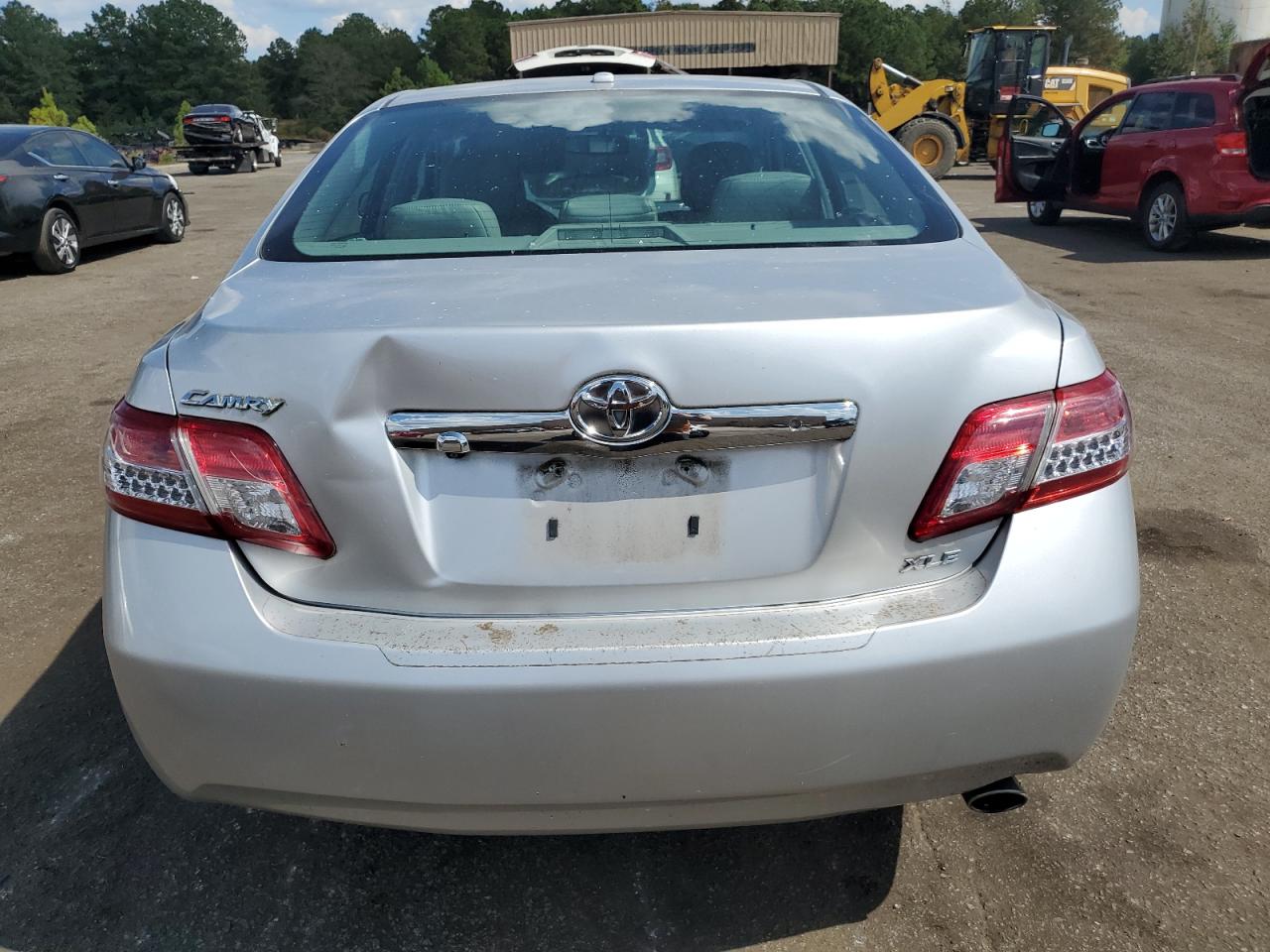 2011 Toyota Camry Base VIN: 4T4BF3EK8BR201712 Lot: 84028505