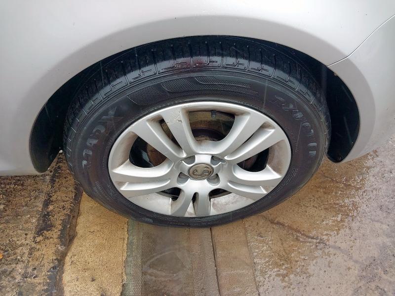 2011 VAUXHALL CORSA EXCLUSIV