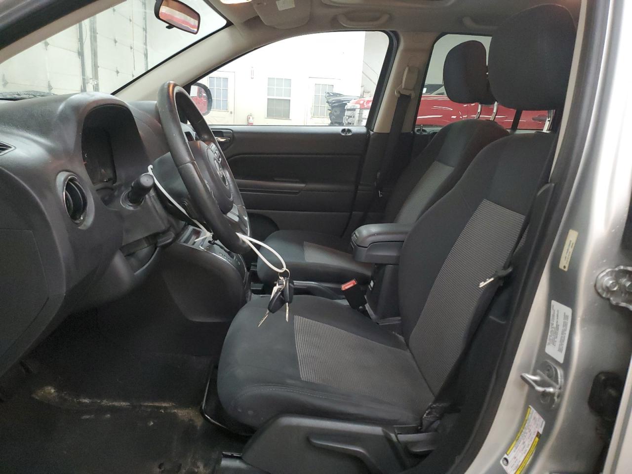 2011 Jeep Compass Sport VIN: 1J4NT1FB6BD260856 Lot: 81098705