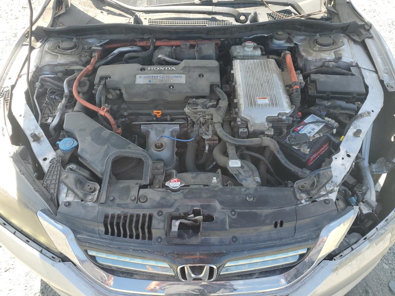 2015 Honda Accord Hybrid VIN: 1HGCR6F3XFA011812 Lot: 71683485