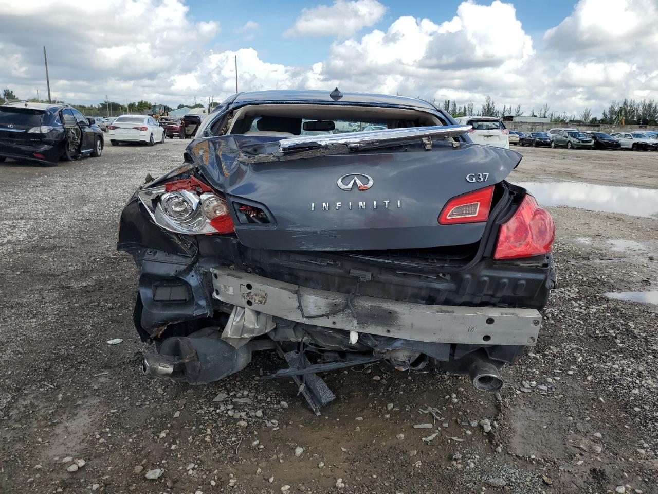 2013 Infiniti G37 Base VIN: JN1CV6AP7DM717977 Lot: 81803495