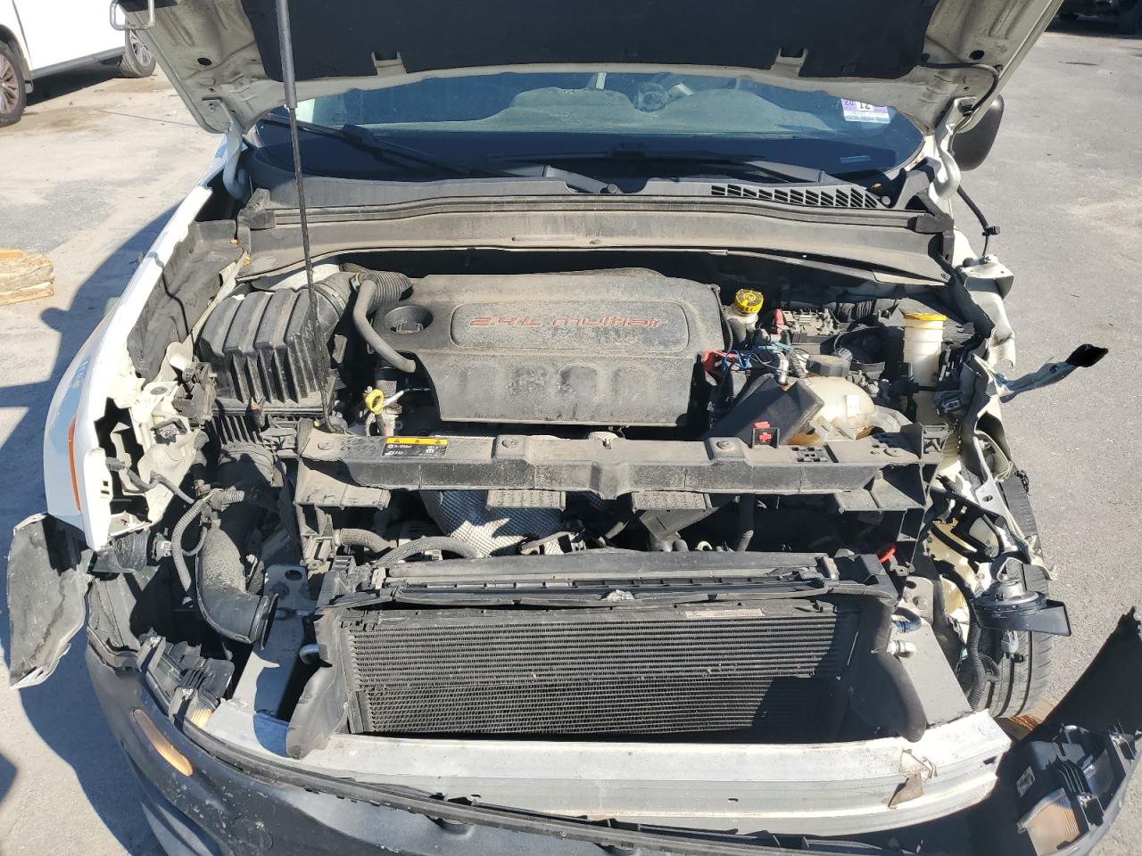 2015 Jeep Renegade Sport VIN: ZACCJBAT0FPC16979 Lot: 71081015