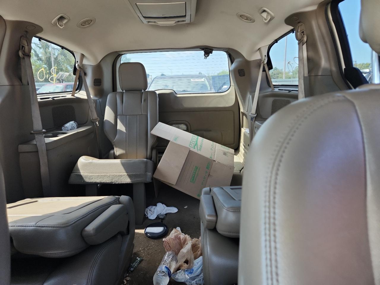 2011 Chrysler Town & Country Touring L VIN: 2A4RR8DGXBR746350 Lot: 80321965