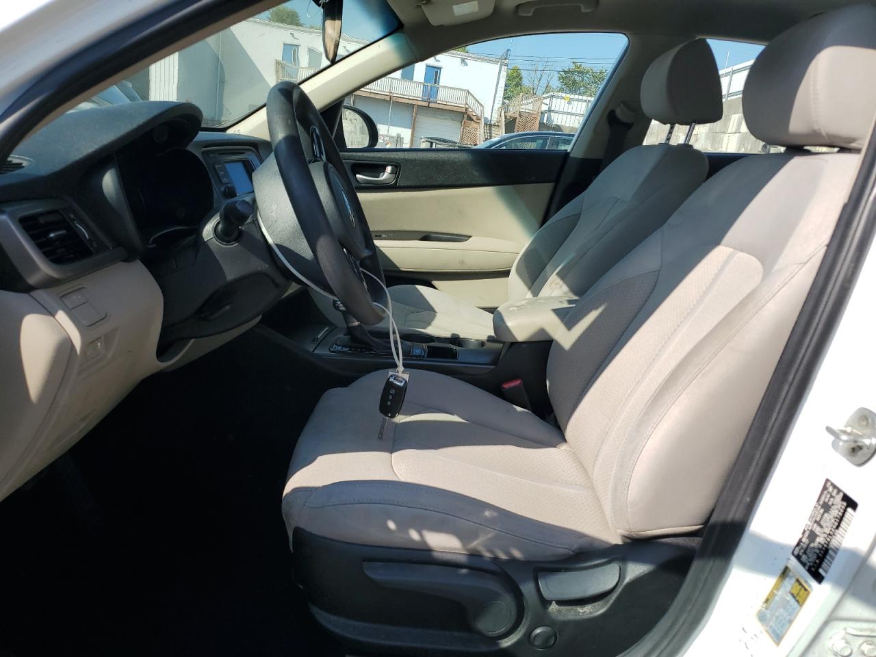 2017 Kia Optima Lx VIN: 5XXGT4L32HG178098 Lot: 80435445