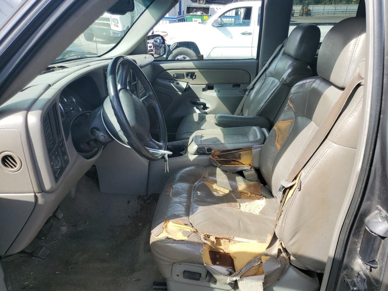 2001 Chevrolet Silverado C1500 VIN: 2GCEC19T811367833 Lot: 81670605